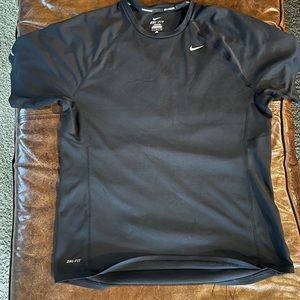 Men’s Nike short sleeve